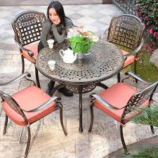 Outdoor Tables And Chairs Courtyard