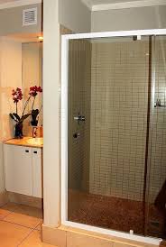 Fibre Wifi Gym Pool Apartment