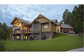 Rustic Home 3 5 Bedrms 2 5 4 5 Baths