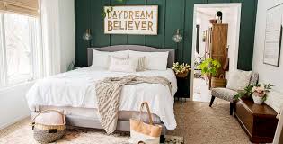 Color As Spring Decor In The Bedroom