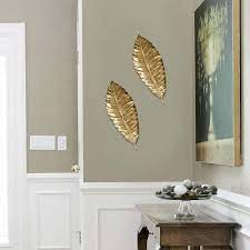 Stratton Home Decor Elegant Metal Leaf