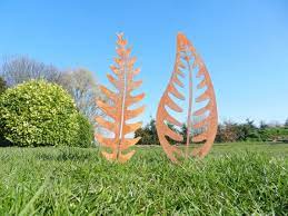 Buy Rusty Fern Leaf Sculpture Rusty