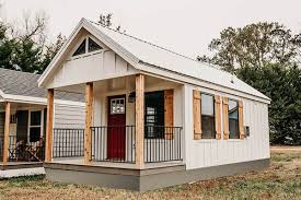 Customizable Small Modular Cabins And