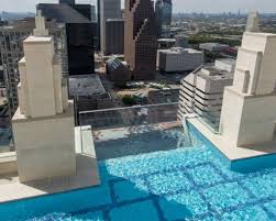 Floating 40 Story High Pool