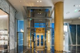 Icon Siam Lift And Exterior Glass Wall