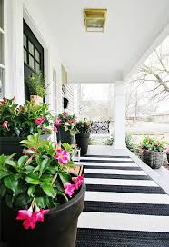 60 Warm And Welcoming Front Porch Ideas