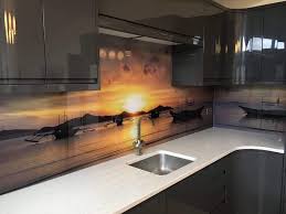 Amazing Kitchen Glass Splashbacks