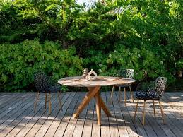 Trilope Outdoor Table By Draenert