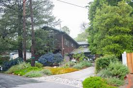 Garden With Fire Defensive Landscaping