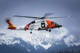 coast guard helicopter crashes on