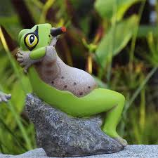 Frog Smoking Garden Decor Outdoor