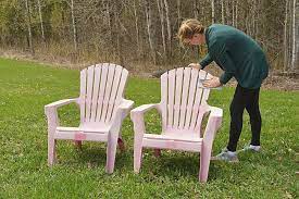 How To Spray Paint Plastic Chairs The