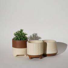 Hand Building Fancy Terracotta Pots