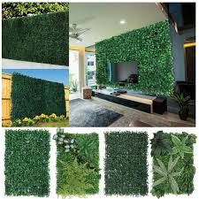 Green Grass Wall Hedge