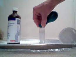 Mixing Hydrogen Peroxide And Bleach To
