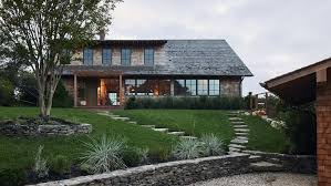 Blufftop Home In The Hamptons