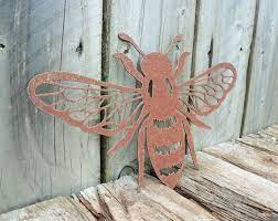 Rusty Metal Honey Bee Garden Ornament