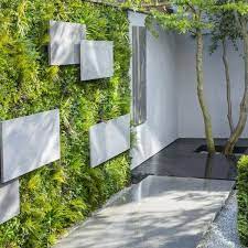 Green Wall Landscaping Design In London