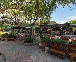 Covered Outdoor Dining In Coconut Grove