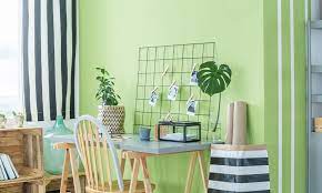 What Color Curtains Go With Green Walls