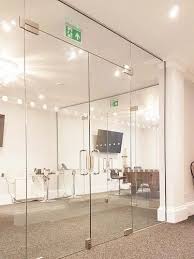 Showroom Glass Door Size 5x5 Inch At