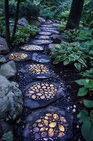 34 Creative Diy Stepping Stone Ideas