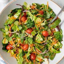 Fresh Garden Salad Vinaigrette