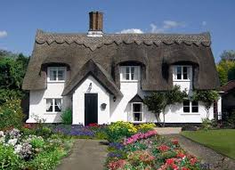 40 Beautiful Thatch Roof Cottage House