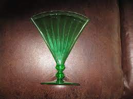Art Glass Fan Vase Vintage Pomona Green
