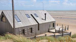 5 Beach House Exterior Design Ideas To