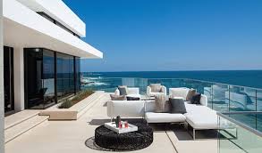Incredible Beach House In California