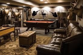 Best Hunting Man Cave Decor Ideas For