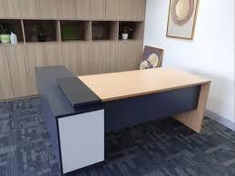 Wooden Office Tables At Rs 17000