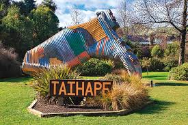 Statues Around New Zealand