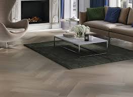 How Saw Patterns Affect Flooring Look