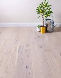 Lacquered Engineered Wood Flooring