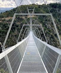 longest pedestrian suspension bridge