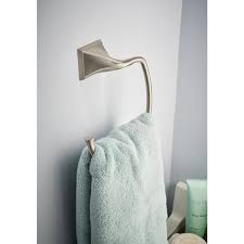 Delta Everly Wall Mount Square Open