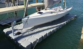 dry docking system for sportsboat sailing