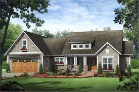 3 Bedroom Craftsman Ranch House Plan