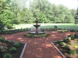 Parterre Garden With Fountain Stark