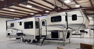 2023 Keystone Montana 3941fo Front