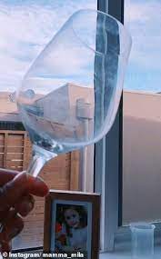 Cleaning Cloudy And Foggy Wine Glasses