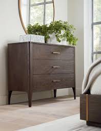 Bassett Rivoli 3 Drawer Dresser In Lyon