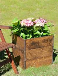 Build An Easy Diy Wood Planter Box