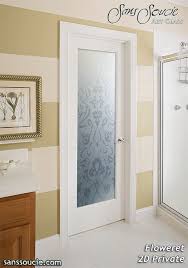 Oasis With Etched Glass Doors
