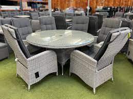 Garden Table With Reclining Chairs 4