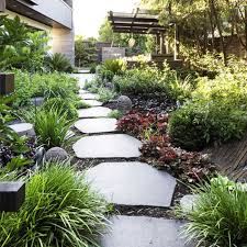 Bluestone Stepping Stones And Steppers