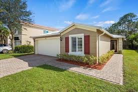 Homes Near Somerset Academy St Lucie