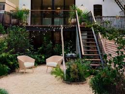 Browse Fences Gardenista